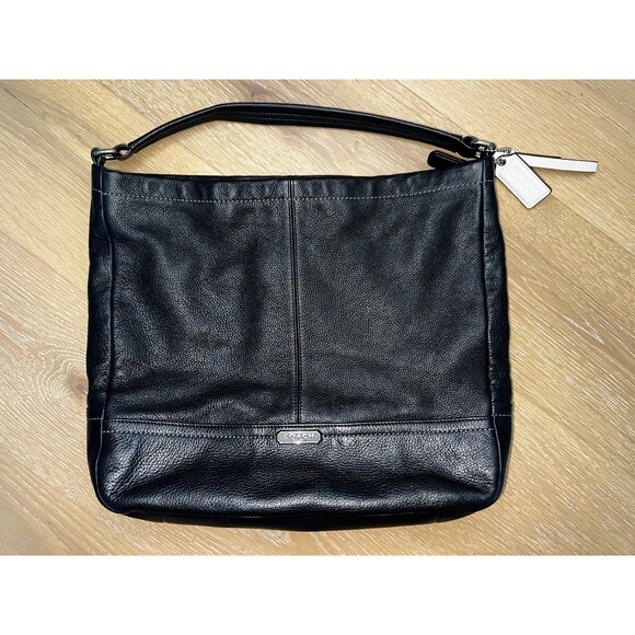 COACH Pebble Black Leather Handbag Shoulder Bag Purse Hoho K1305-F23292 - Picture 1 of 12